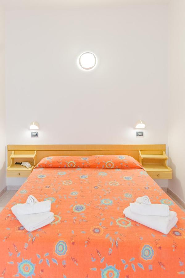 Hotel Marylise Rimini Buitenkant foto