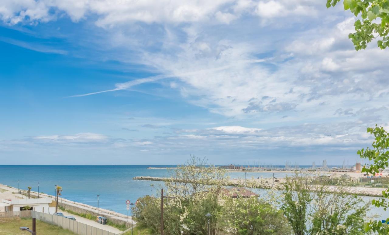 Hotel Marylise Rimini Buitenkant foto