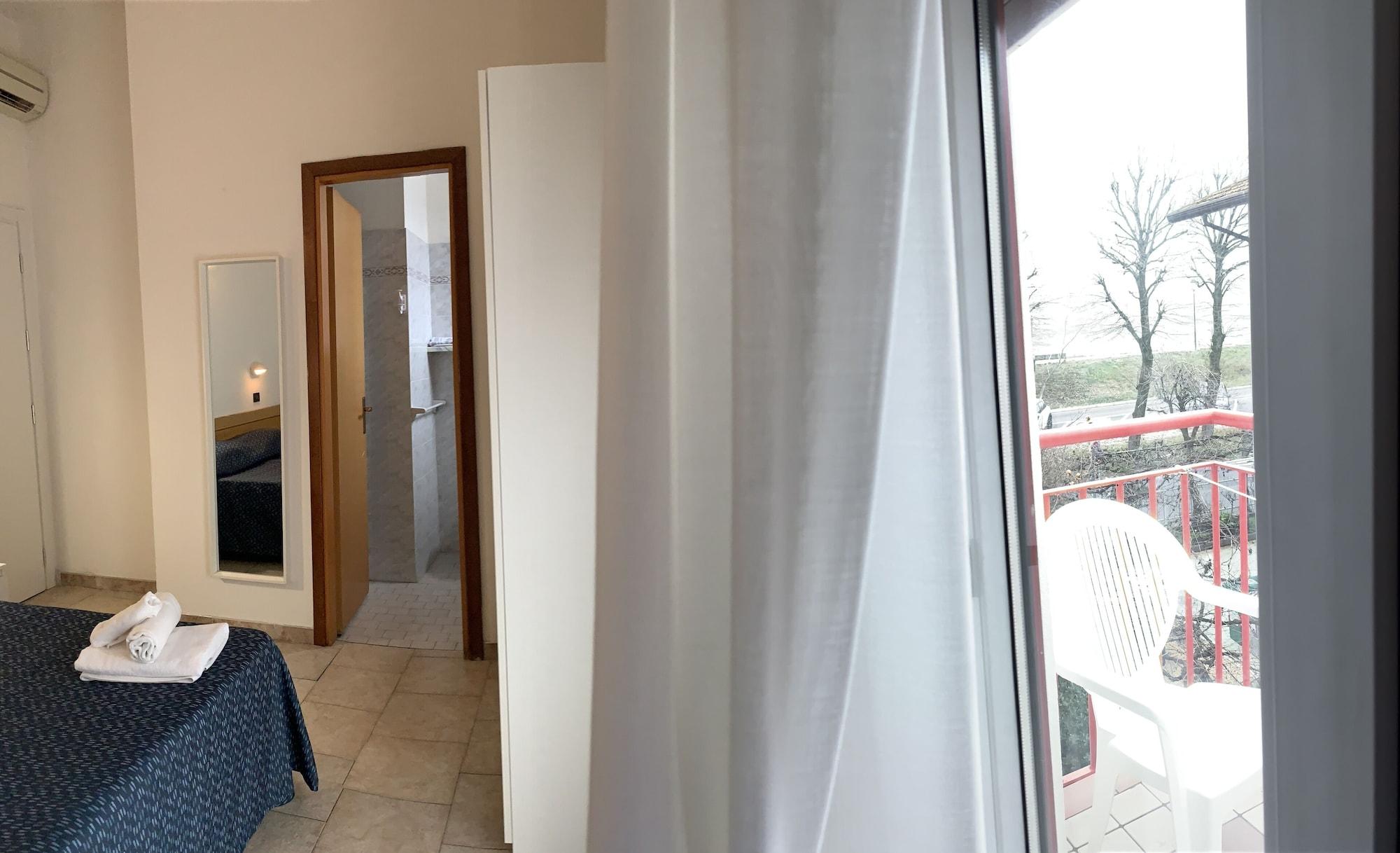 Hotel Marylise Rimini Buitenkant foto