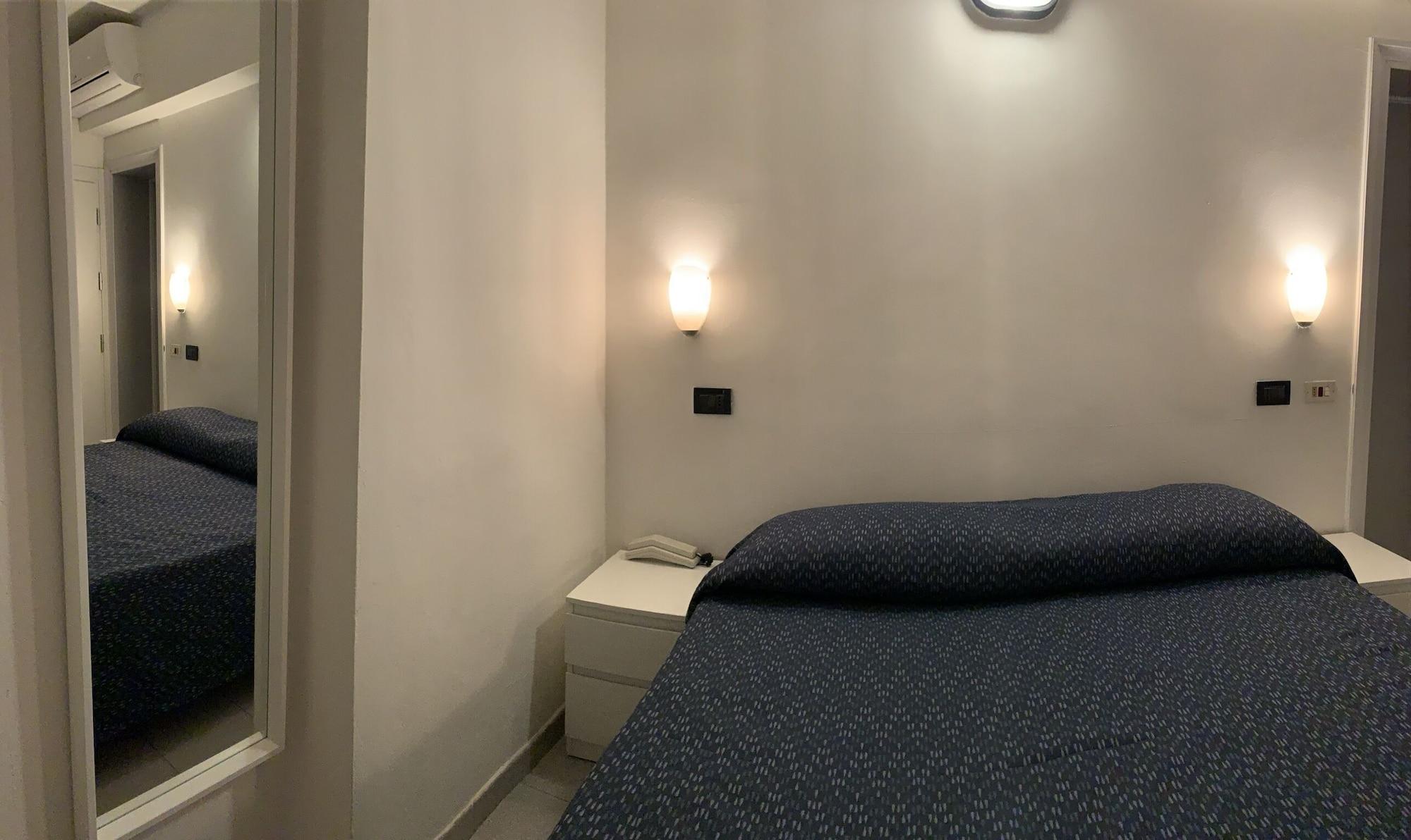 Hotel Marylise Rimini Buitenkant foto